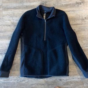 Lululemon Tundra Trek 1/2 Zip Fleece Pullover with pockets